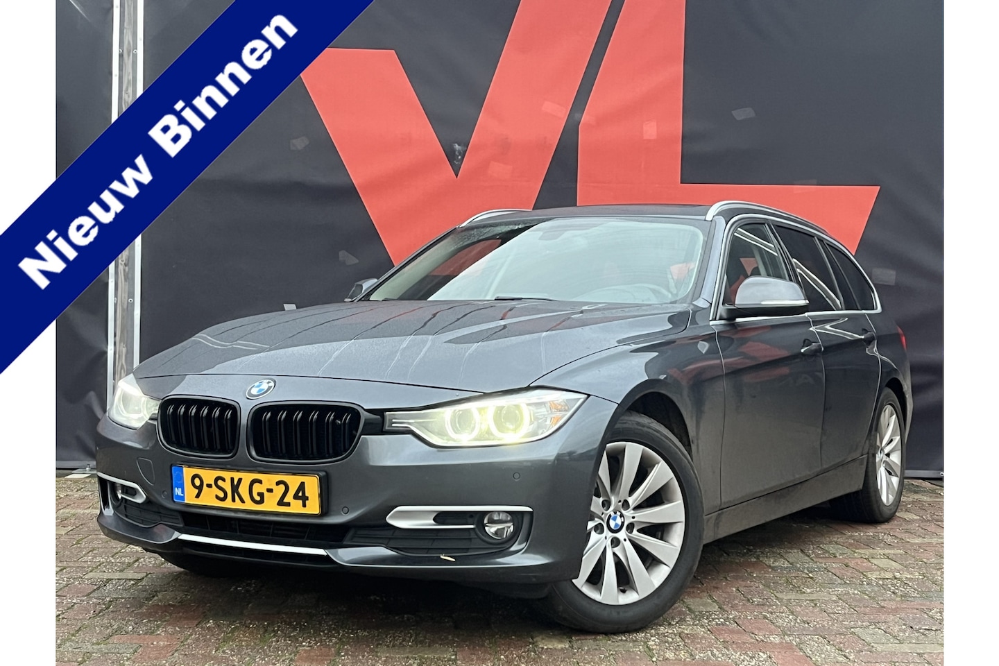 BMW 3-serie Touring - 318d High Executive | Nieuw Binnen! | Automaat | Navi | Pano - AutoWereld.nl