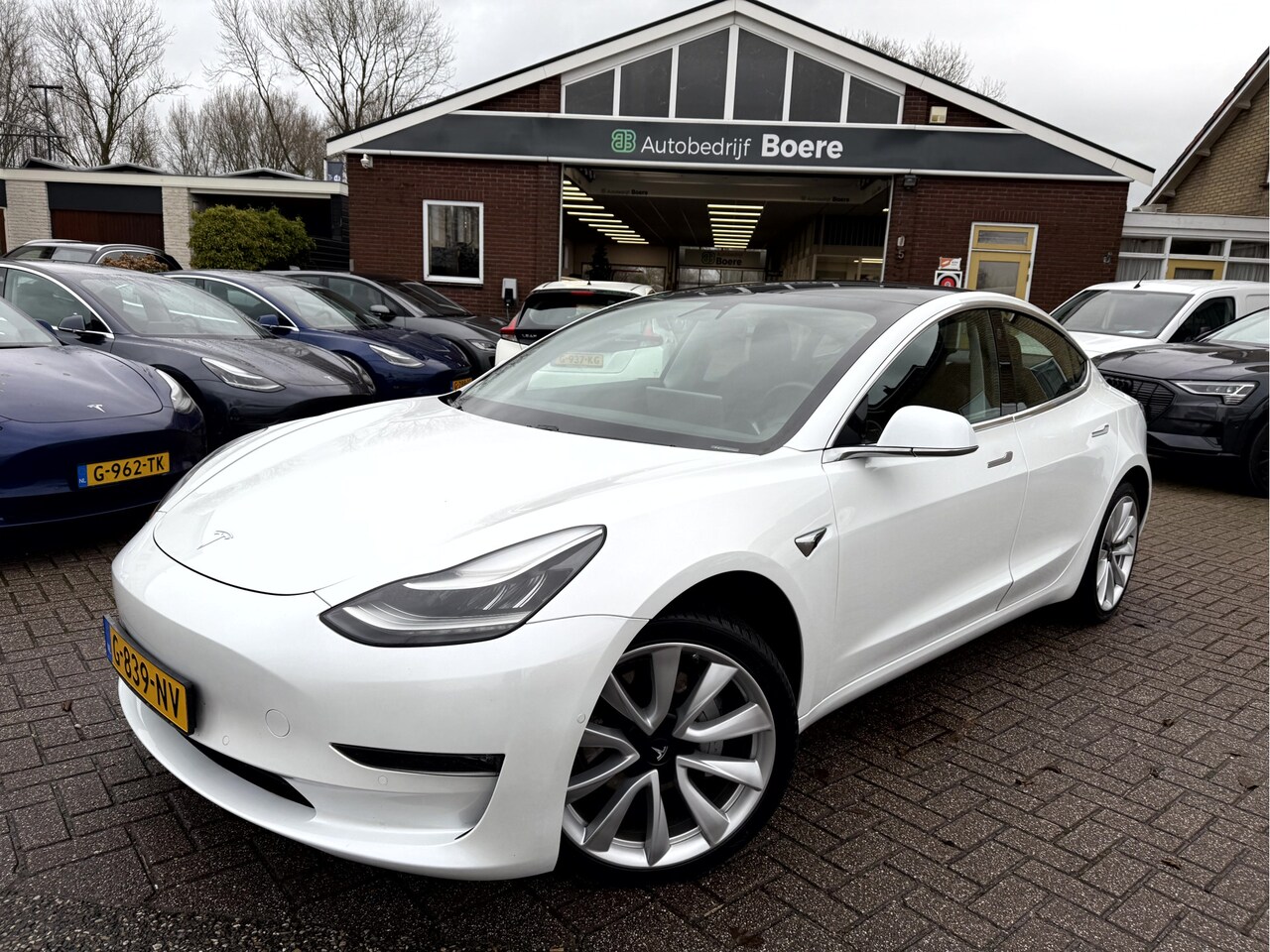 Tesla Model 3 - Long Range RWD Long Range AWD 19''Lmv, Camera, Leer - AutoWereld.nl