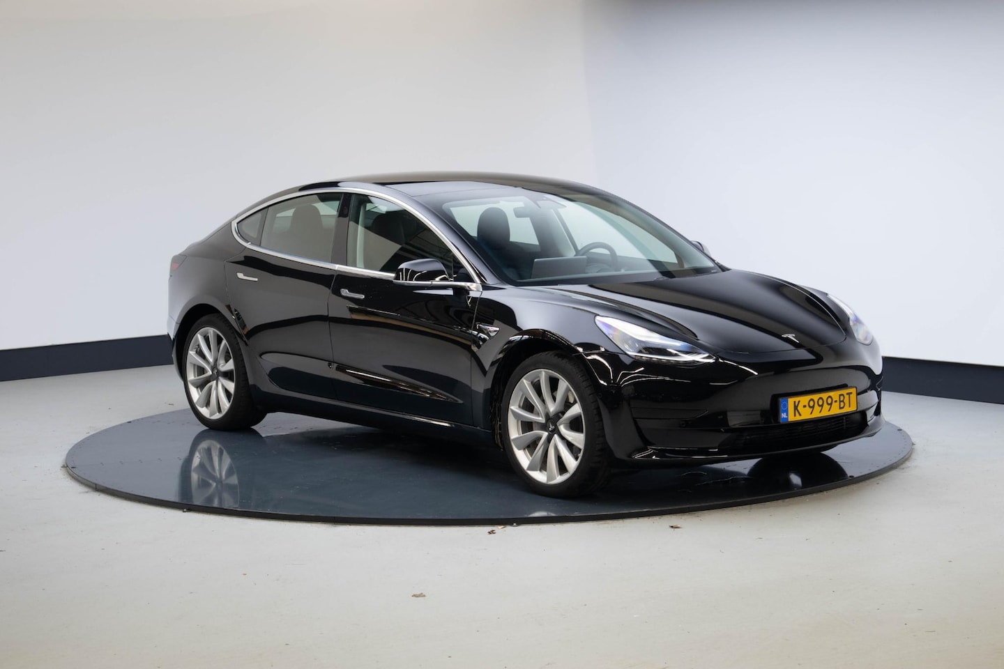 Tesla Model 3 - Standard RWD | 19 inch | - AutoWereld.nl