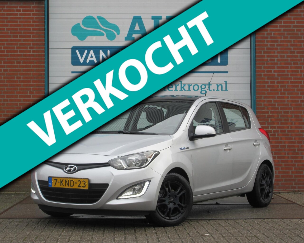 Hyundai i20 - 1.2i Go! Airco, LM, Black roof, Lage km, APK 8-25 - AutoWereld.nl