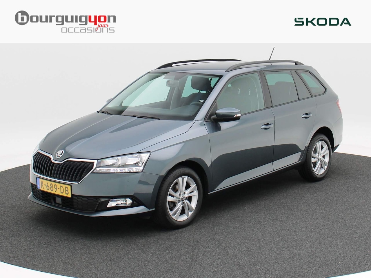 Skoda Fabia Combi - 1.0 TSi Ambition | Airco | 15 Inch | Parkeersensoren | Carplay | Privacy Glass | 41.114 Km - AutoWereld.nl