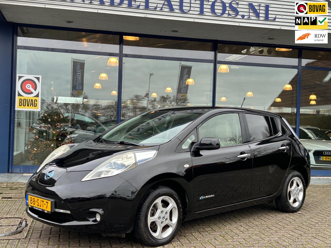 Nissan LEAF - Base 24 kWh 5Drs Aut. Navi Clima Cruise LM-Velgen NAP NL-Auto! - AutoWereld.nl