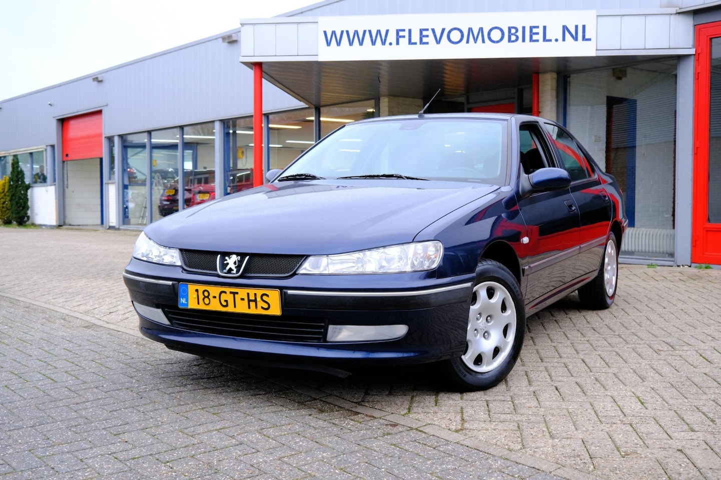 Peugeot 406 - 1.8-16V SR *114.763km!* Airco|Distr. vervangen 112.790km. - AutoWereld.nl