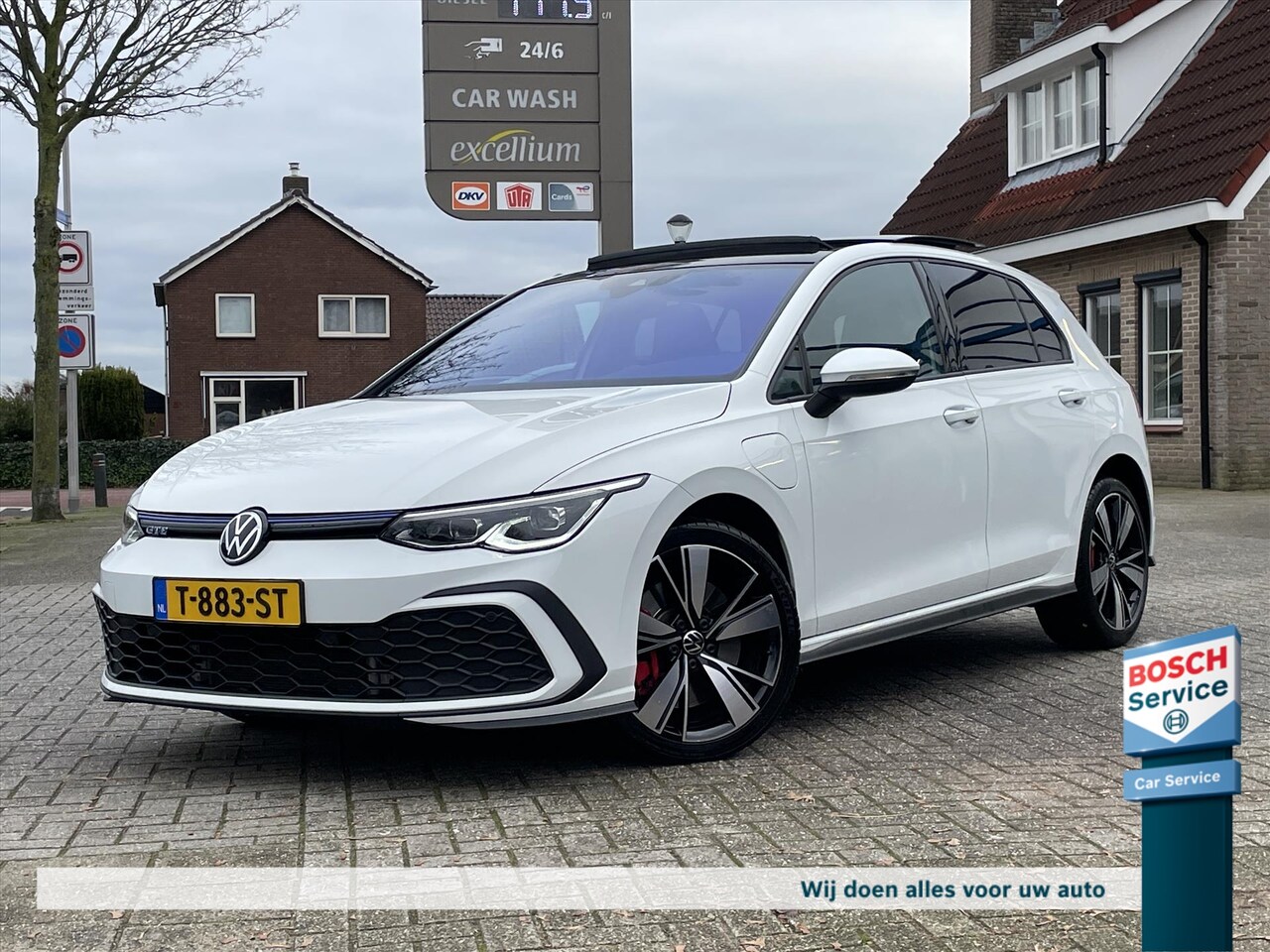 Volkswagen Golf - 1.4 GTE 245PK / Pano / Virtual Cockpit / Camera / Sfeer / Carplay / Dcc / Acc / Stoelverwa - AutoWereld.nl