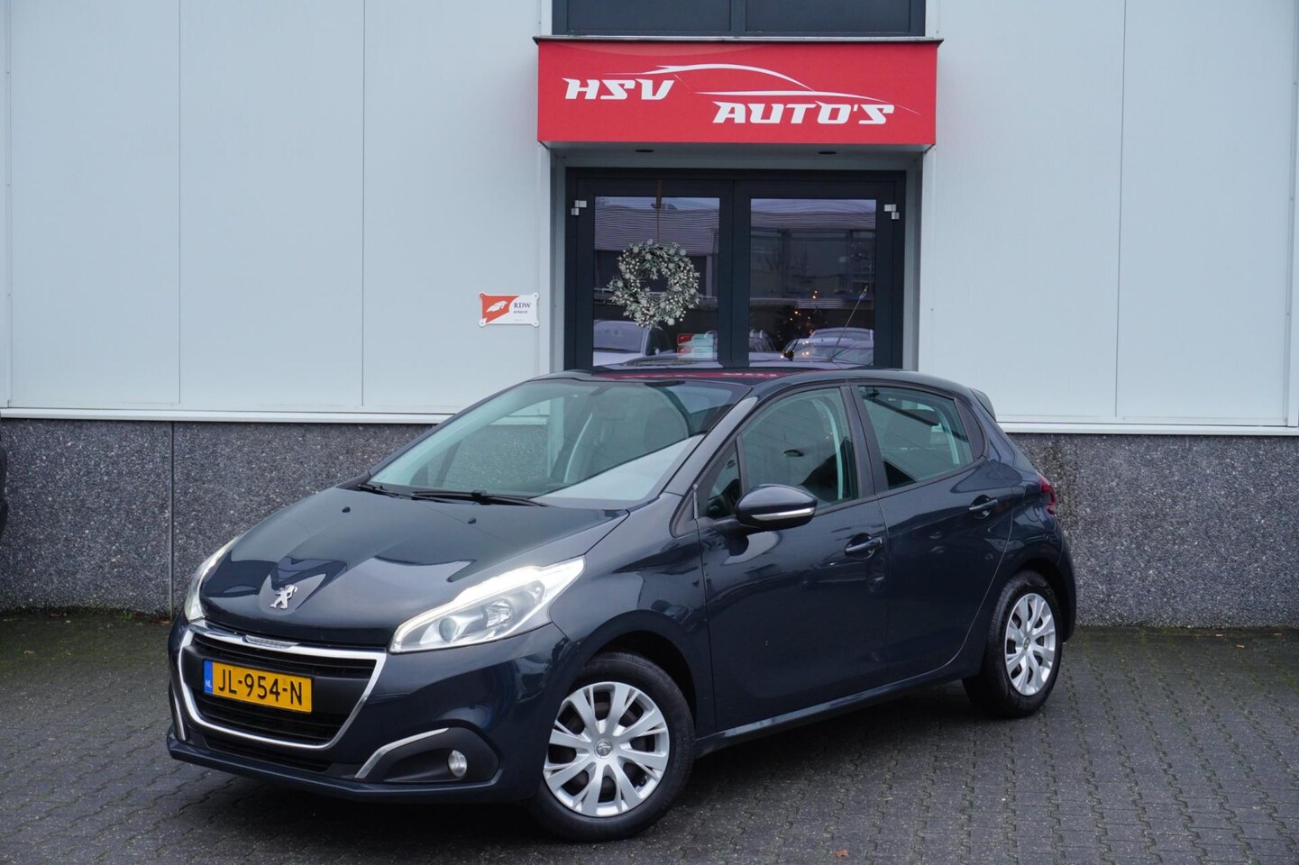 Peugeot 208 - 1.2 PureTech Blue Lion airco 4-deurs - AutoWereld.nl