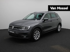 Volkswagen Tiguan - 1.5 TSI ACT Comfortline Business | Lederen Bekleding | Navigatie | Camera | Panoramadak |