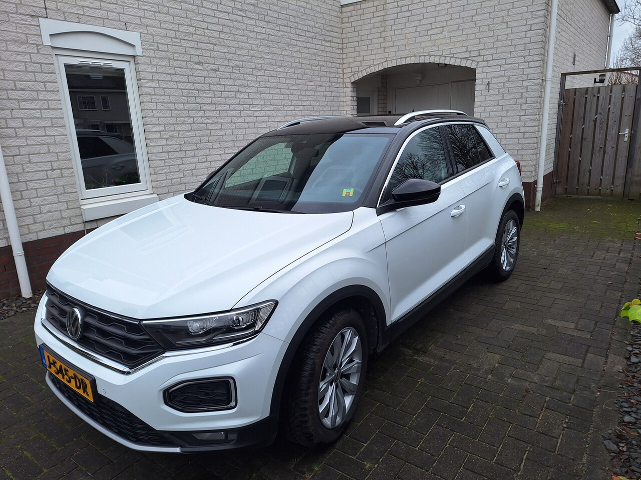 Volkswagen T-Roc - 1.5 TSI Sport 110kW/150pk.adaptief cruisecontrol, - AutoWereld.nl