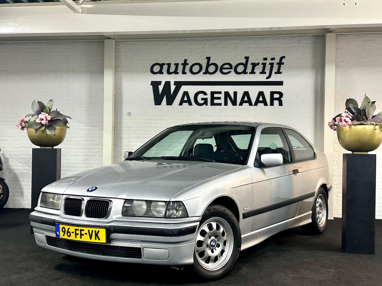 BMW 3-serie Compact - 316i Automaat - AutoWereld.nl