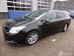 Toyota Avensis - 1.8 VVTi AUTOMAAT