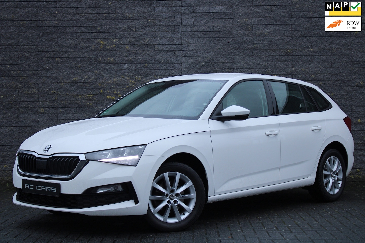 Skoda Scala - 1.0 TSI Business - Virtual/Carplay/Netjes! - AutoWereld.nl