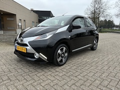 Toyota Aygo - 1.0 VVT-i x-clusiv 5 deurs [ ecc, camera, cruise, lmv ]