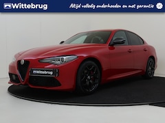 Alfa Romeo Giulia - 2.0T 200PK B-Tech | 1e Eigenaar | Sportstoelen | Keyless Entry | Adaptieve Cruise Control