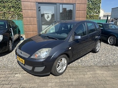 Ford Fiesta - 1.3-8V Cool & Sound*LEES TEKST