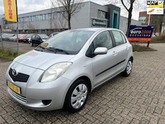 Toyota Yaris - 1.3 VVTi Sol - AIRCO - 5 DEURS - TREKHAAK - NAP