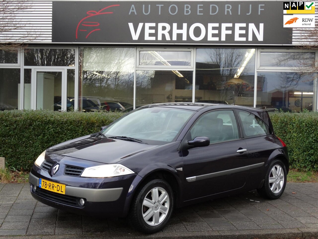 Renault Mégane - 1.6-16V Privilège Luxe - CARPLAY - NAP KM STAND - CLIMATE CONTROL - ELEKTR RAMEN / SPIEGEL - AutoWereld.nl