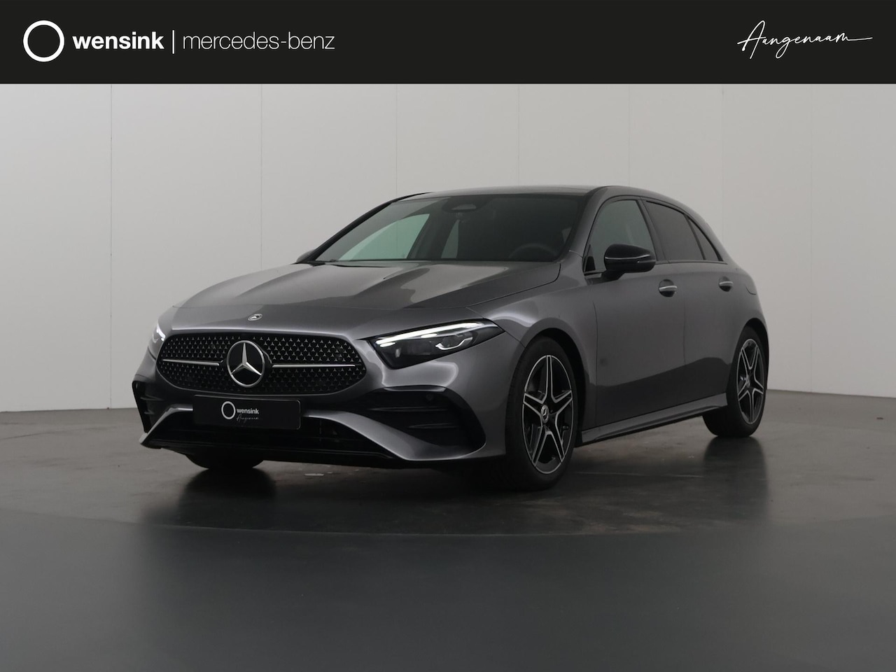 Mercedes-Benz A-klasse - 180 Star Edition AMG Line | Multibeam | Panoramadak | Sfeerverlichting | - AutoWereld.nl