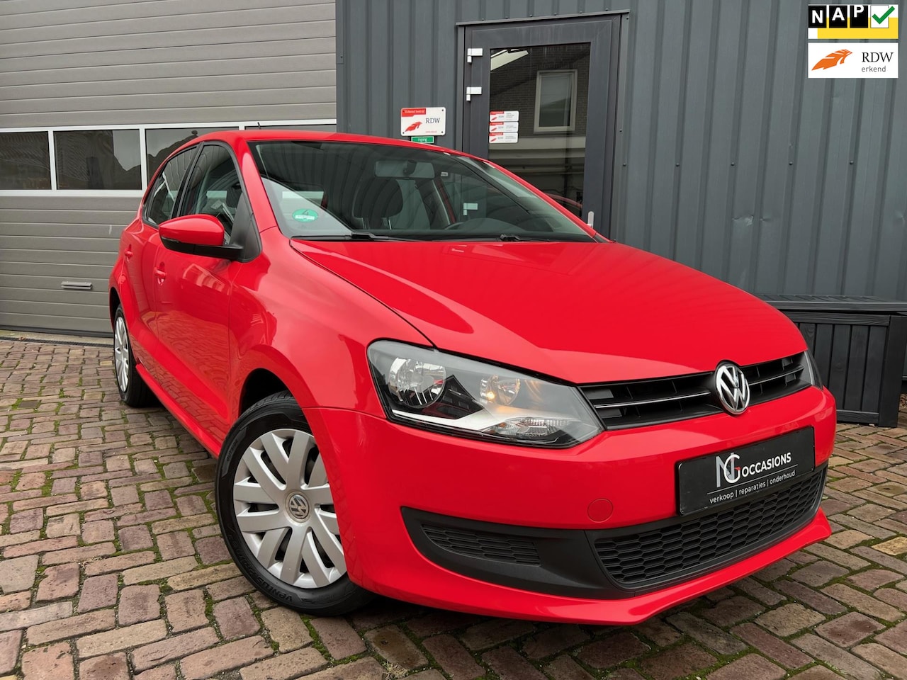 Volkswagen Polo - 1.2 Easyline PDC / Airco - AutoWereld.nl