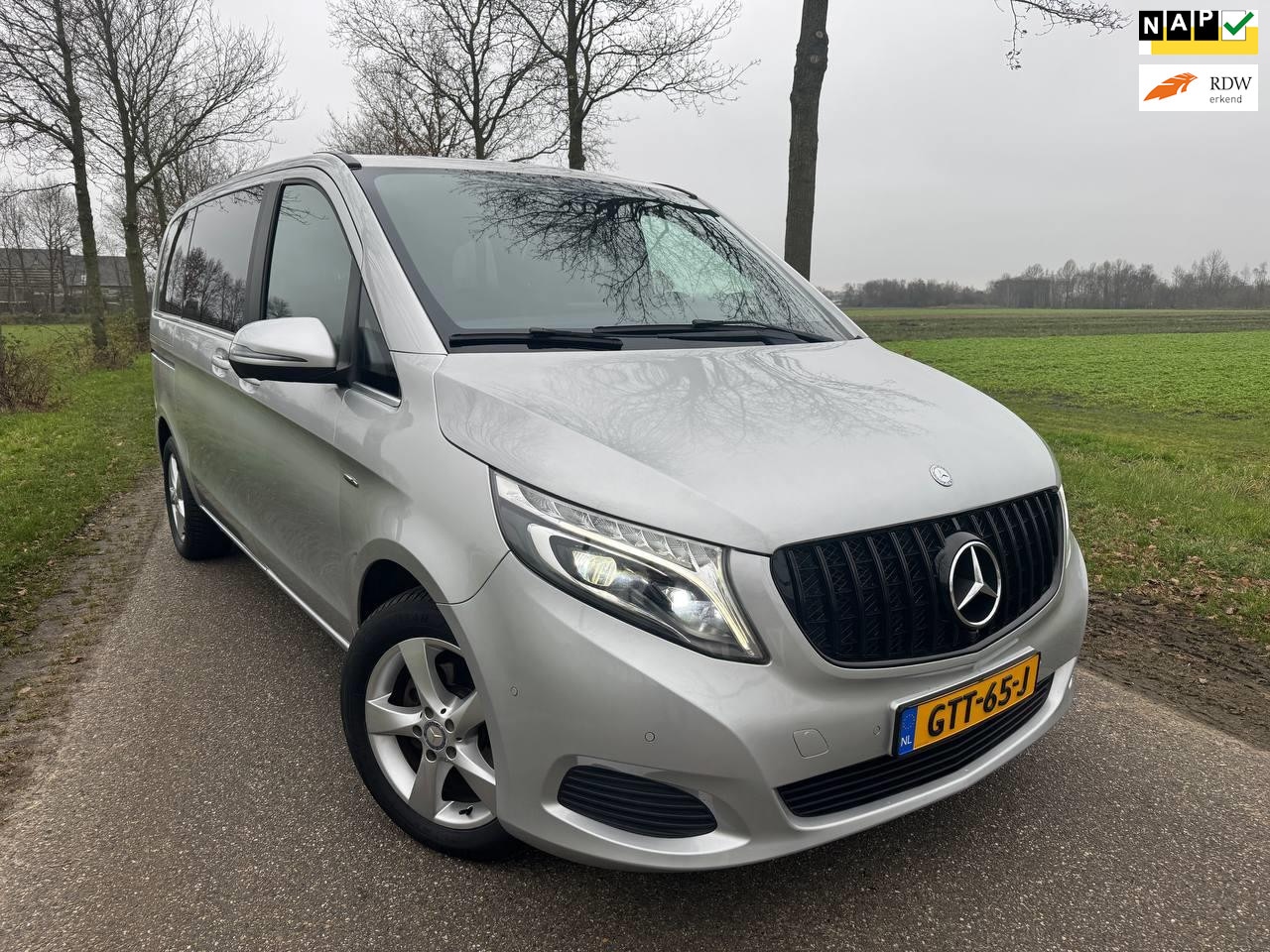 Mercedes-Benz V-klasse - 220d Avantgarde 5 deurs Automaat - AutoWereld.nl