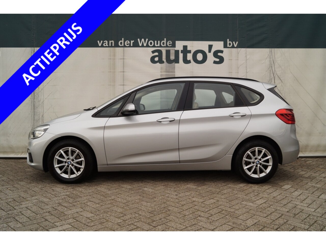 BMW 2-serie Active Tourer - 218d 150pk Automaat Executive -LEER-NAVI-LED-PDC-ECC- - AutoWereld.nl