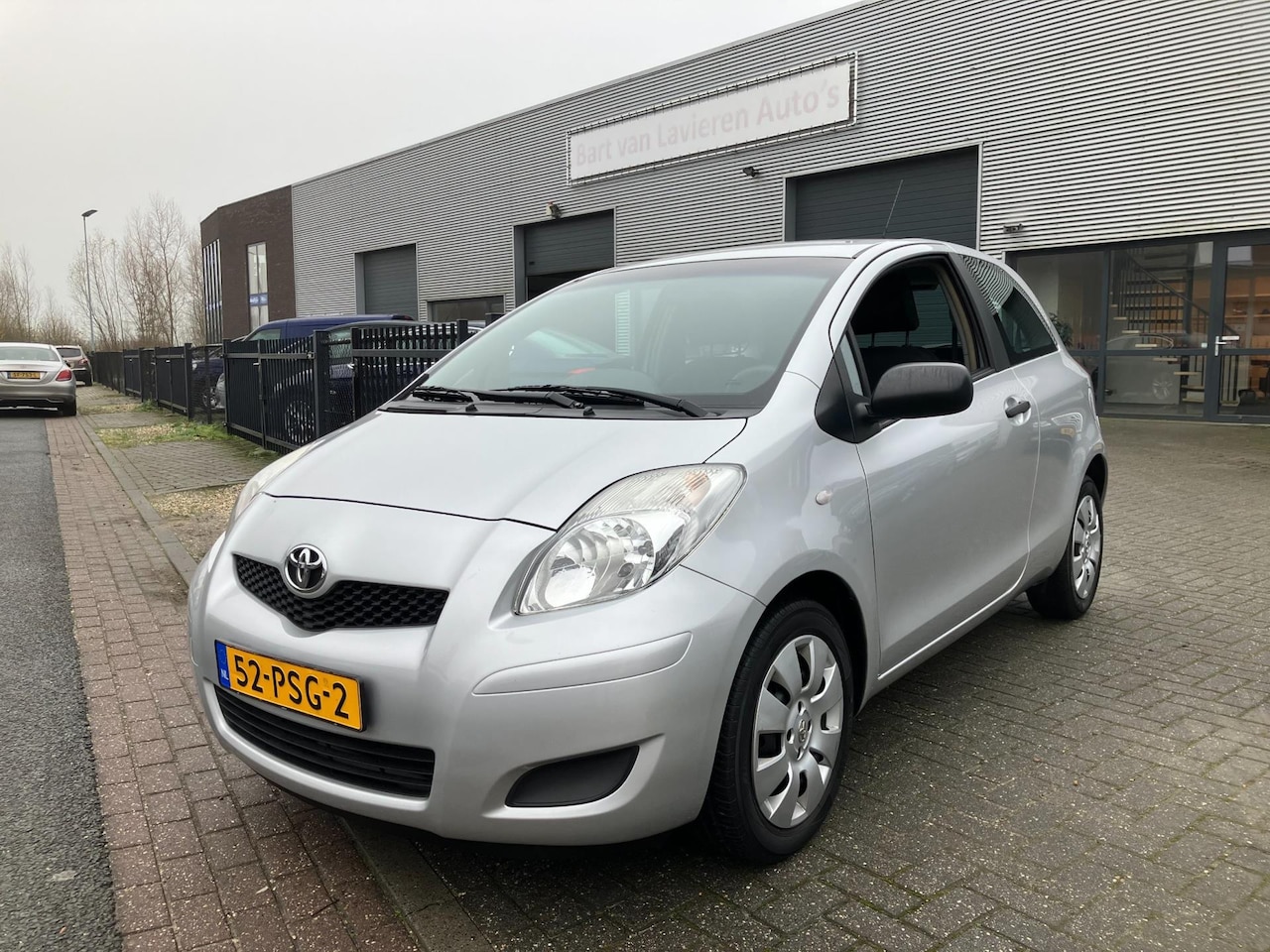 Toyota Yaris - 1.3 VVTi Comfort AIRCO , 100PK , APK 12-2025 - AutoWereld.nl