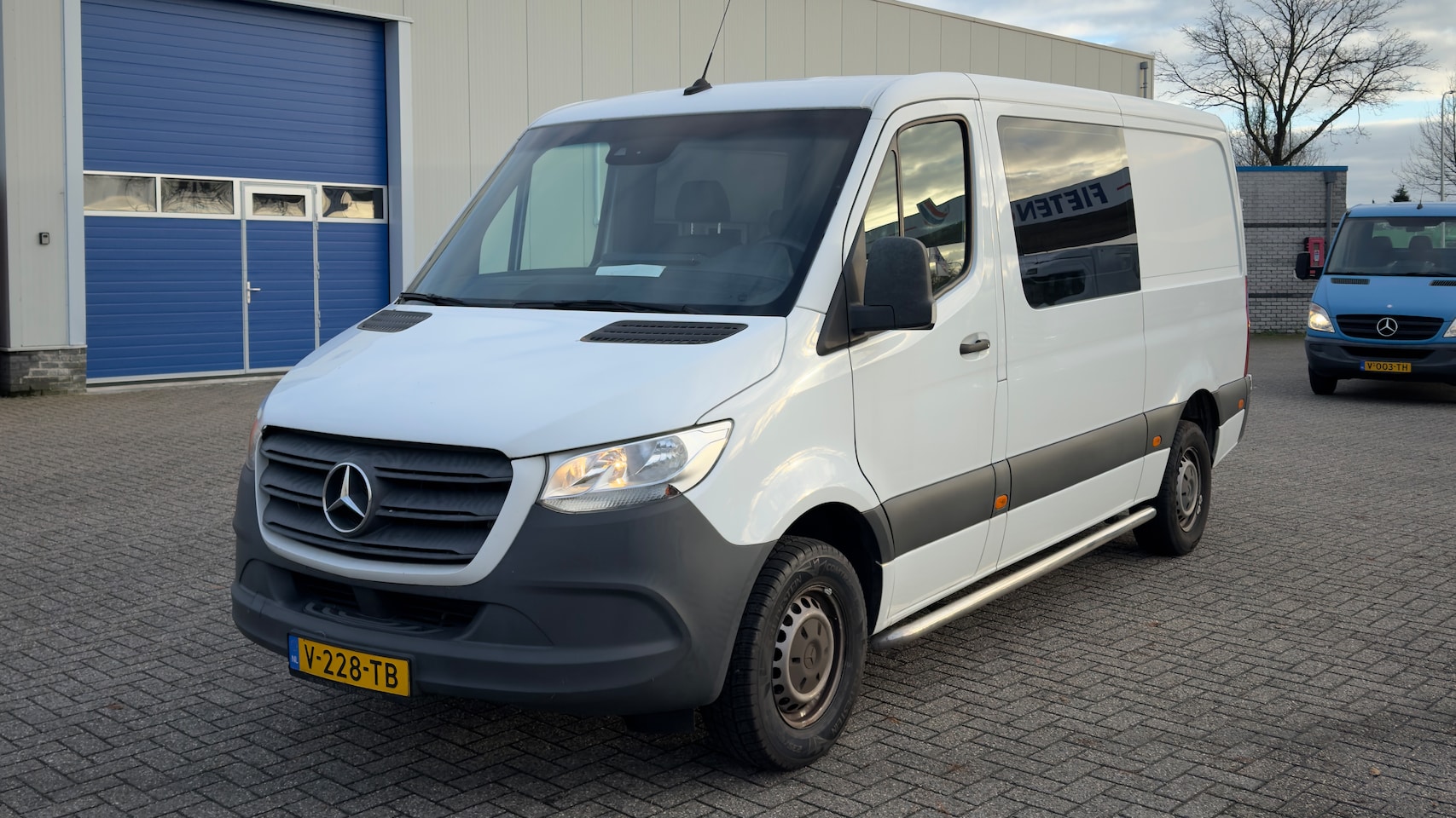 Mercedes-Benz Sprinter - 316 2.2 CDI L2H1 DC - AutoWereld.nl