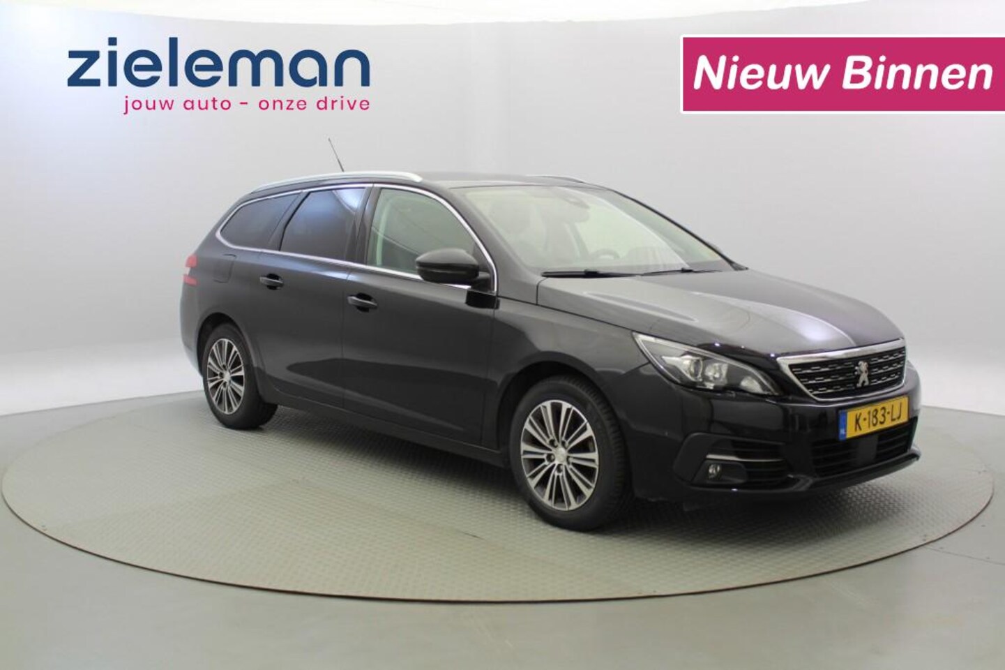 Peugeot 308 - SW 1.2 PureTech Allure - Carplay, Clima - AutoWereld.nl