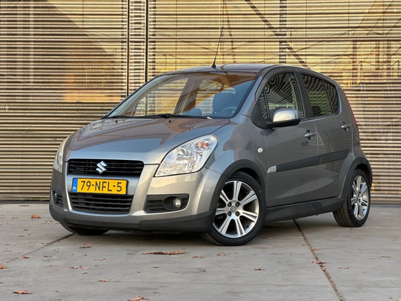 Suzuki Splash - 1.2 EXCLUSIVE AIRCO/LM VELGEN/AUTOMAAT  LAGE KM !! APK 7-1-2026 - AutoWereld.nl