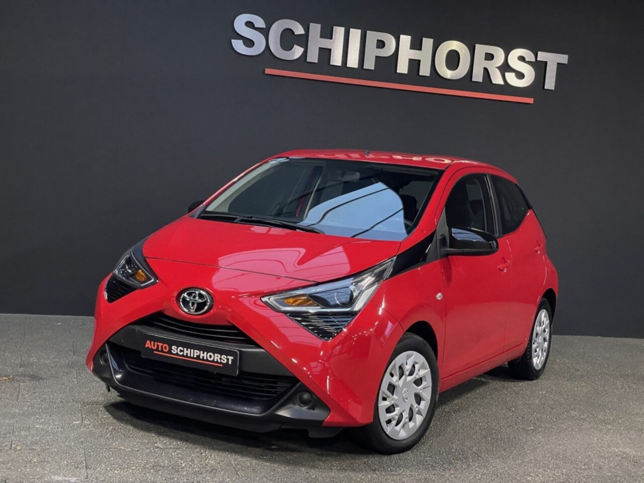 Toyota Aygo - 1.0 VVTI x-play trekhaak 1 eigenaar all inn prijs - AutoWereld.nl