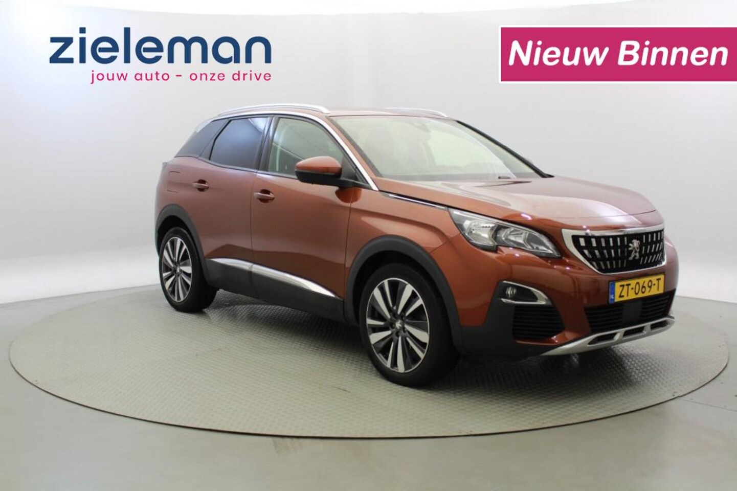 Peugeot 3008 - 1.2 PureTech Premium - AutoWereld.nl