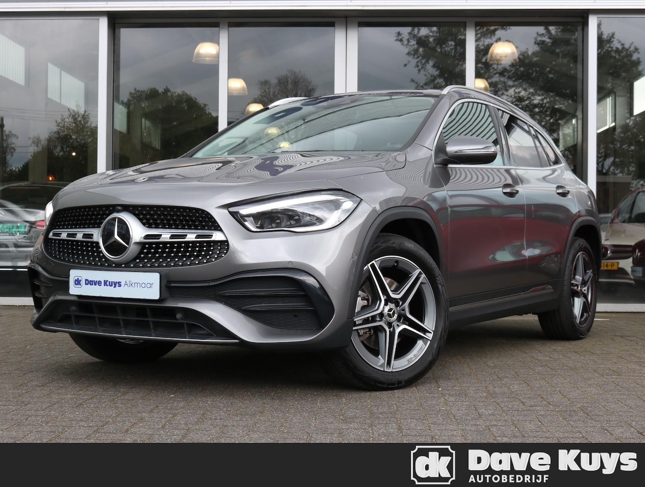 Mercedes-Benz GLA-Klasse - 250 e AMG | Panoramadak | Trekhaak | Distronic - AutoWereld.nl