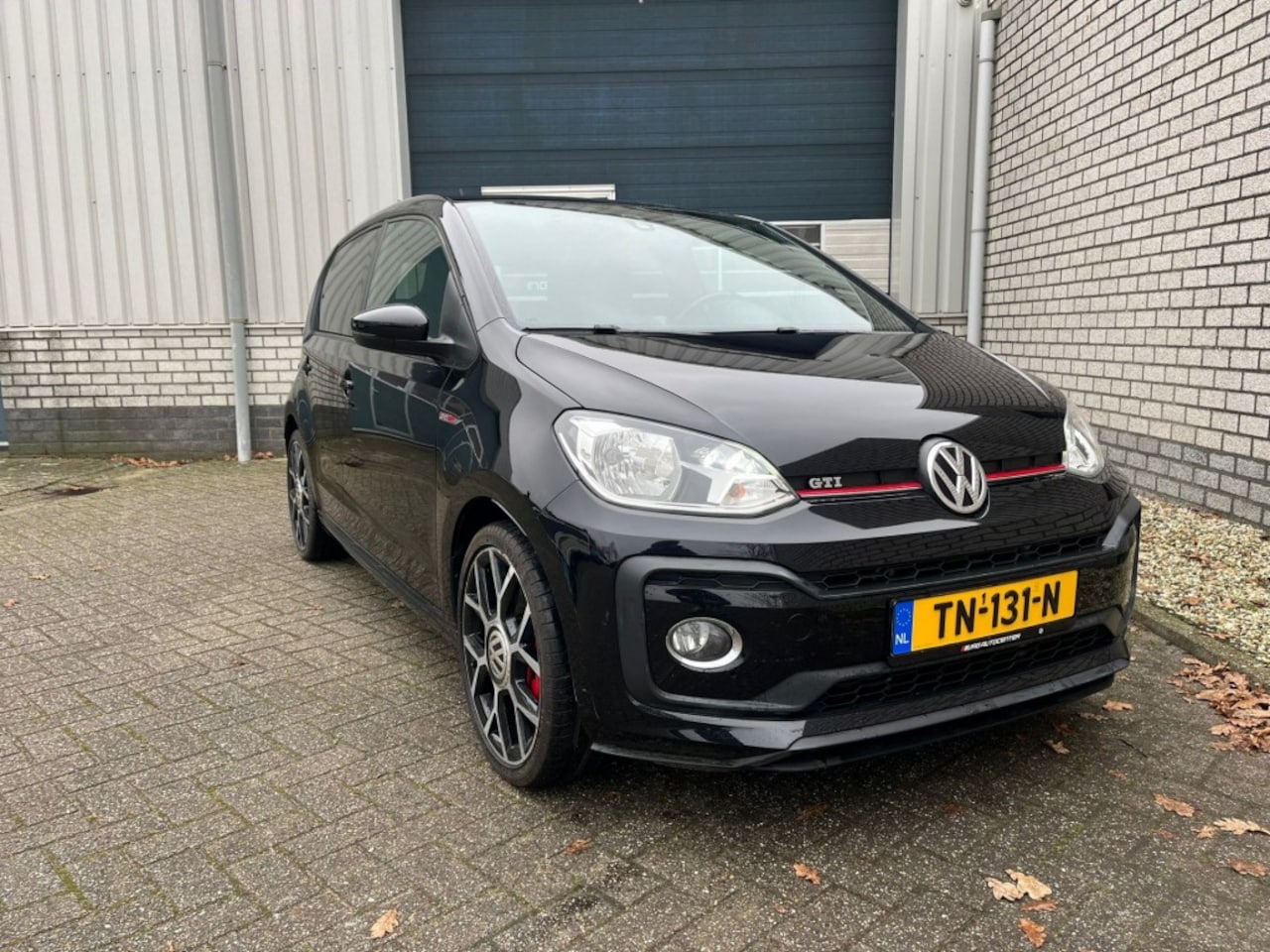 Volkswagen Up! - 1.0 TSI 116PK GTI-Pano-Beats-Stoelver-camera-ECC - AutoWereld.nl