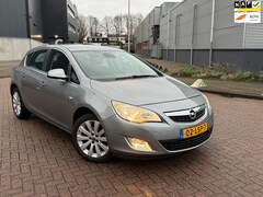 Opel Astra - 1.4 Turbo Cosmo NAVI 1e Eigenaar Volledig onderhouden