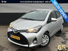 Toyota Yaris - 1.5 Hybrid Lease Limited Automaat, Achteruitrijcamera, Smart key, Bluetooth, Climate contr