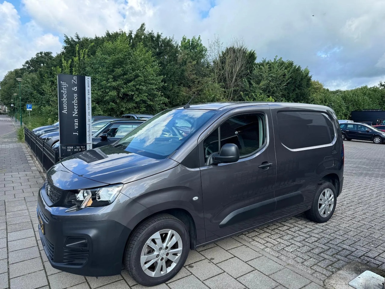 Peugeot Partner - 1.5 BlueHDI Premium 1.5 BlueHDI Premium - AutoWereld.nl