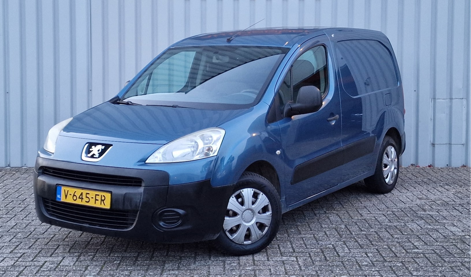 Peugeot Partner - 122 1.6 HDI L2 XT Profit + - AutoWereld.nl