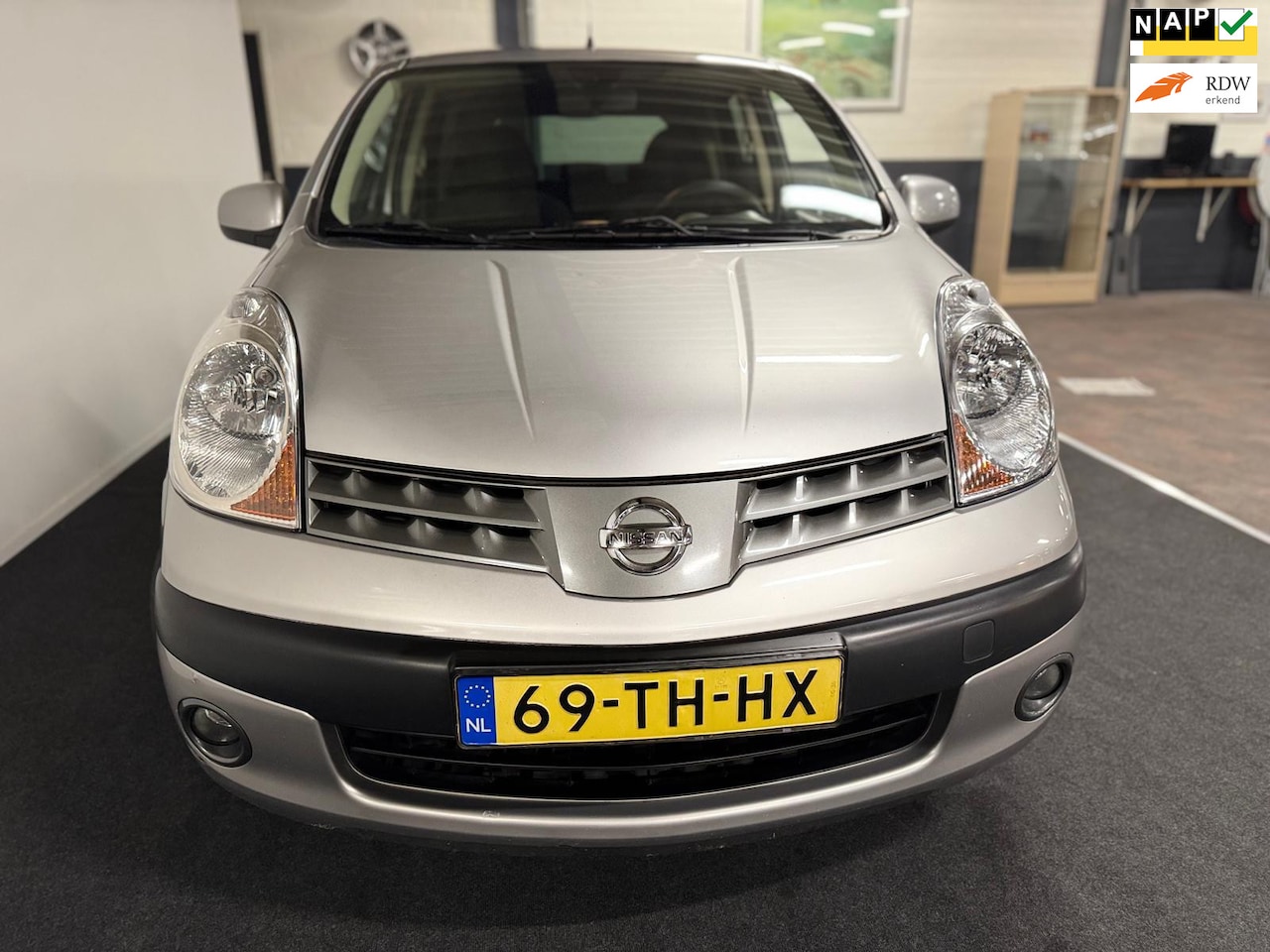 Nissan Note - 1.6 First Note / Nieuwe APK / Dealer onderhouden - AutoWereld.nl