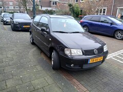 Volkswagen Polo - 1.4-16V Trendline