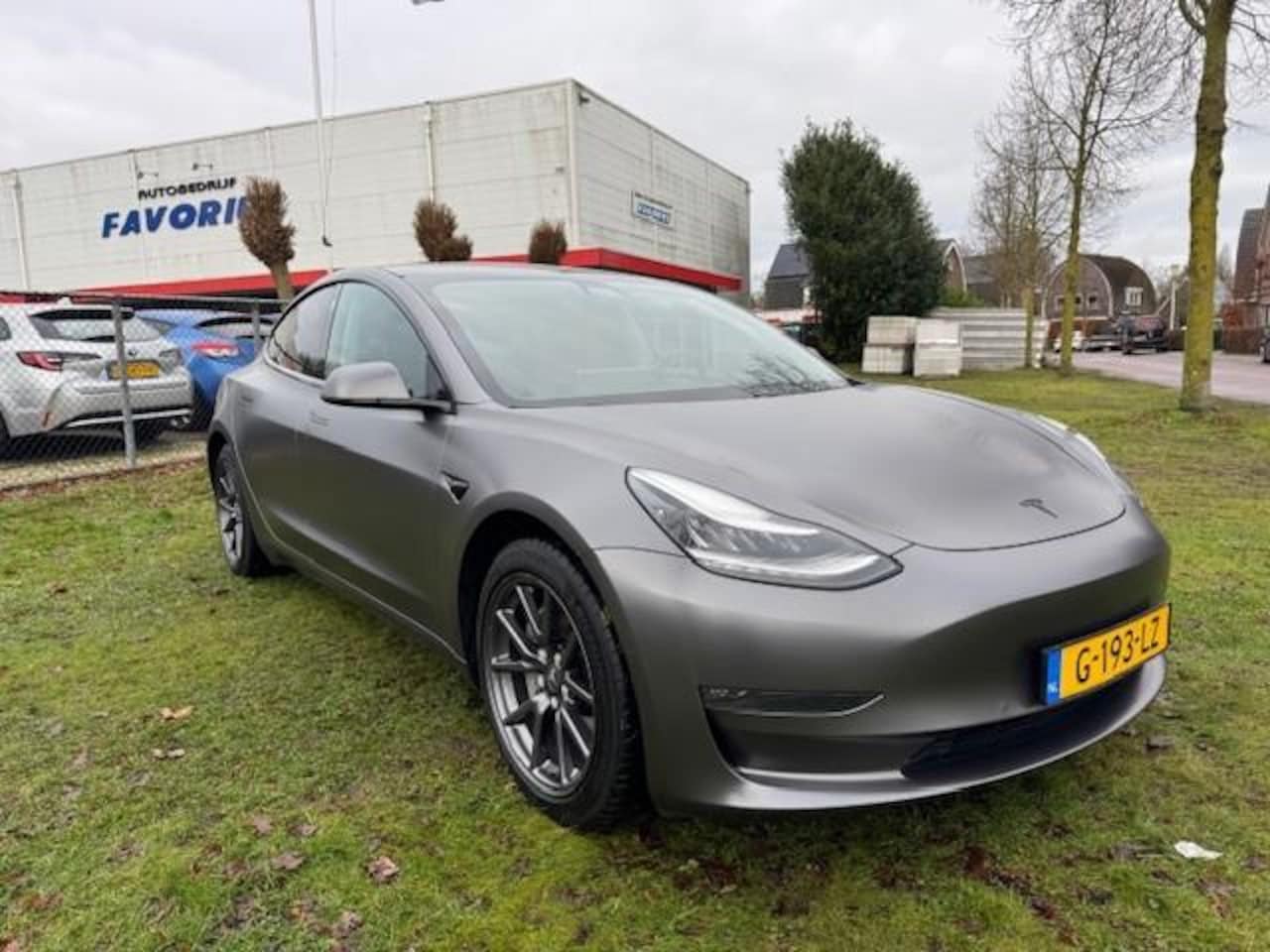 Tesla Model 3 - Long Range RWD LONG RANGE AWD 75KWH 351PK/LEER/PANO/FABRIEKSGARANTIE - AutoWereld.nl