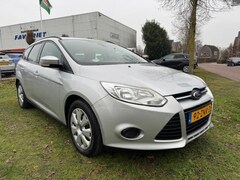 Ford Focus Wagon - 1.0 ECOBOOST TRENDTECHNOLINE/THAAK/AC/NAVI/PDC