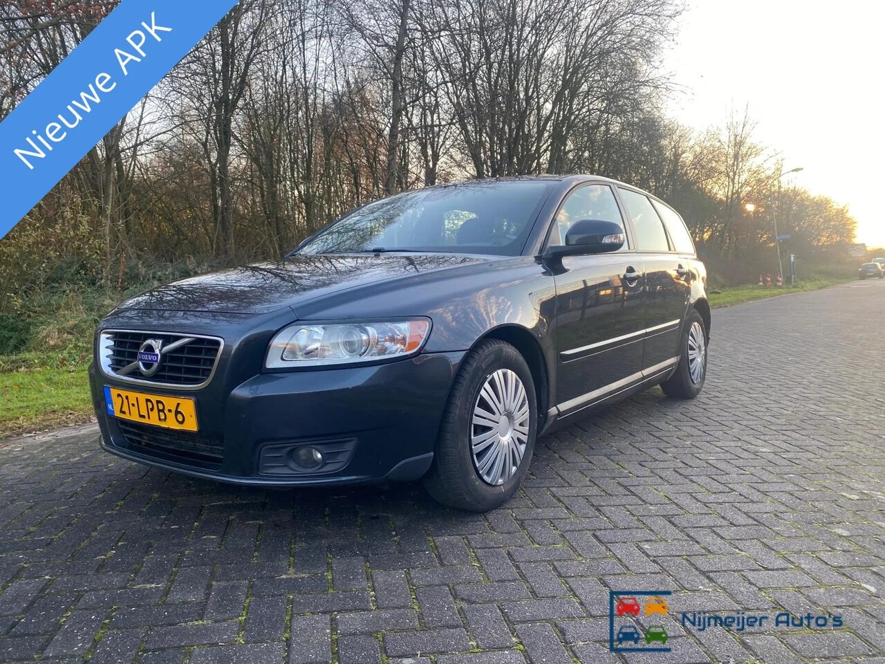 Volvo V50 - 1.6D S/S Sport 1.6D S/S Sport - AutoWereld.nl