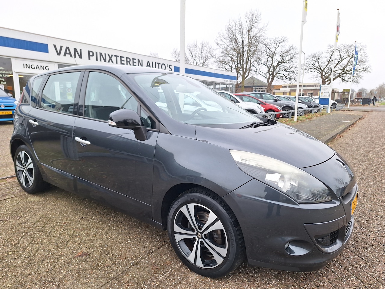 Renault Scénic - 2.0 Bose + SET WINTERBANDEN/TERKHAAK - AutoWereld.nl