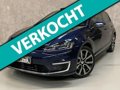 Volkswagen Golf - 1.4 TSI GTE /Pano /Camera /Leer/Standkachel