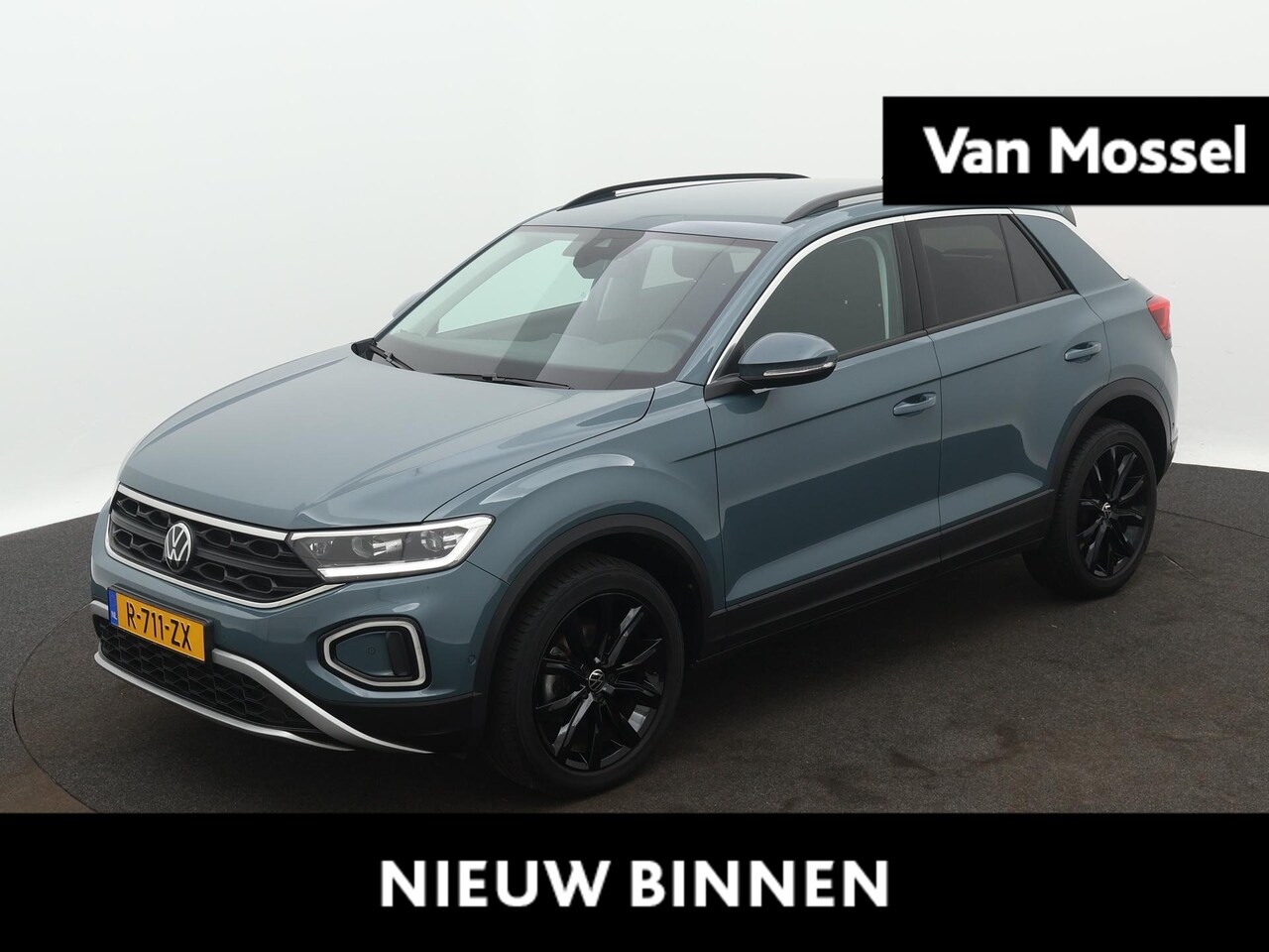 Volkswagen T-Roc - 1.5 TSI Life Business | Automaat | Trekhaak | Digitaal Cockpit PRO | Keyless | Parkeercame - AutoWereld.nl