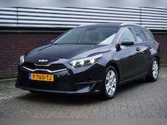 Kia Cee'd Sportswagon - Ceed 1.5 T-GDi DynamicLine/Trekhaak/Camera /Rijklaarprijs