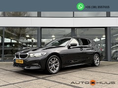 BMW 3-serie Touring - 318d Aut High Exe. Leder Sport Xenon Navi 360HU