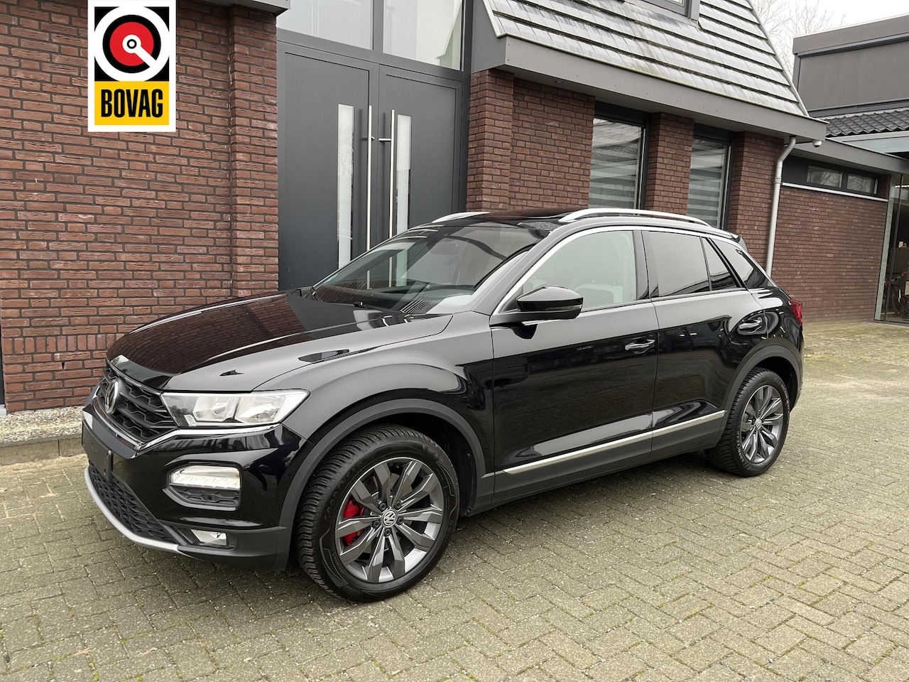 Volkswagen T-Roc - 1.5 TSI Sport 150PK NAV|PANO|ADAPTIVE CRUISE CONTROL|ELEC. A.KLEP - AutoWereld.nl