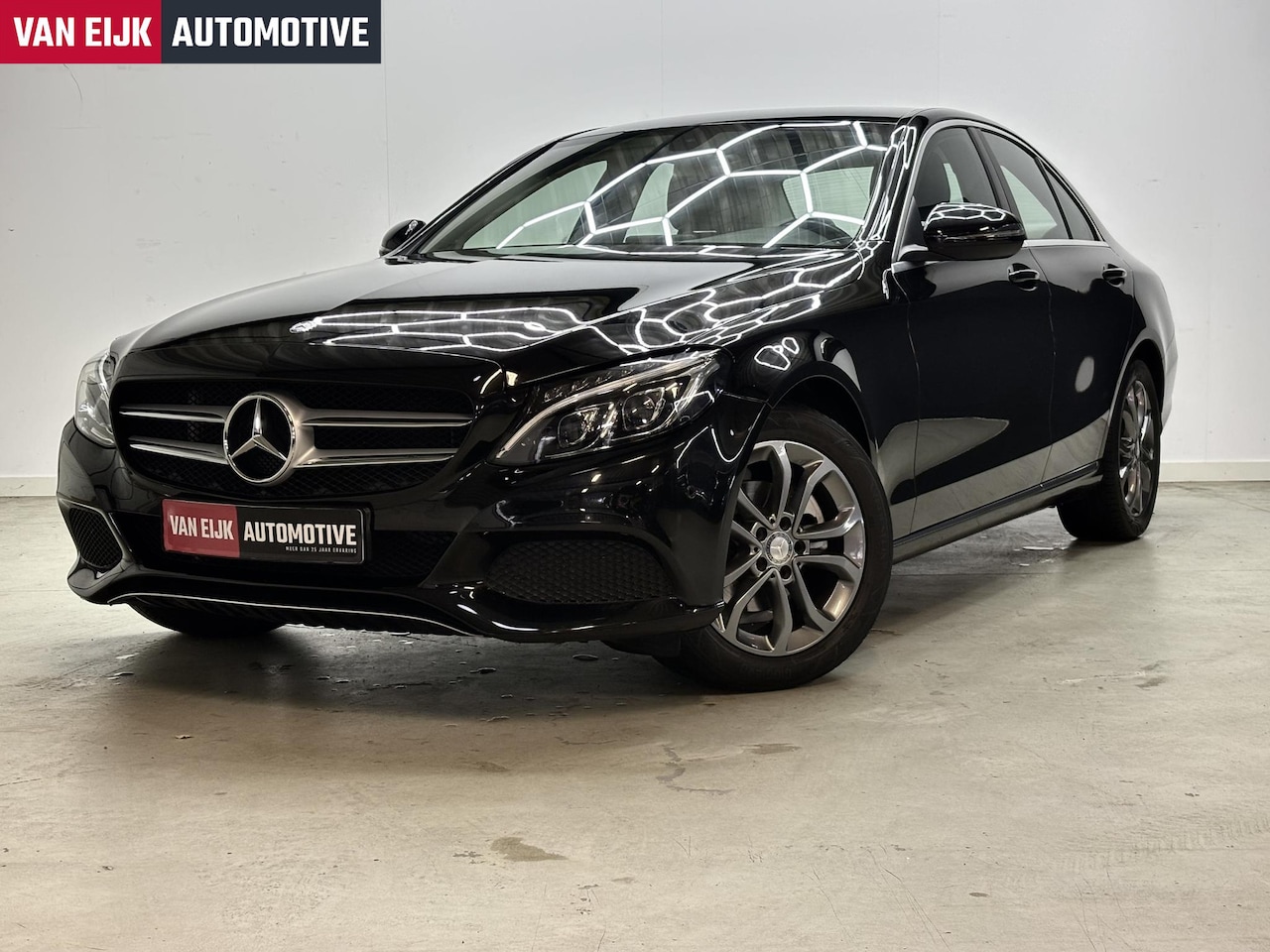 Mercedes-Benz C-klasse - C 180 Navi / Leer / Bluetooth / Zeer mooi - AutoWereld.nl