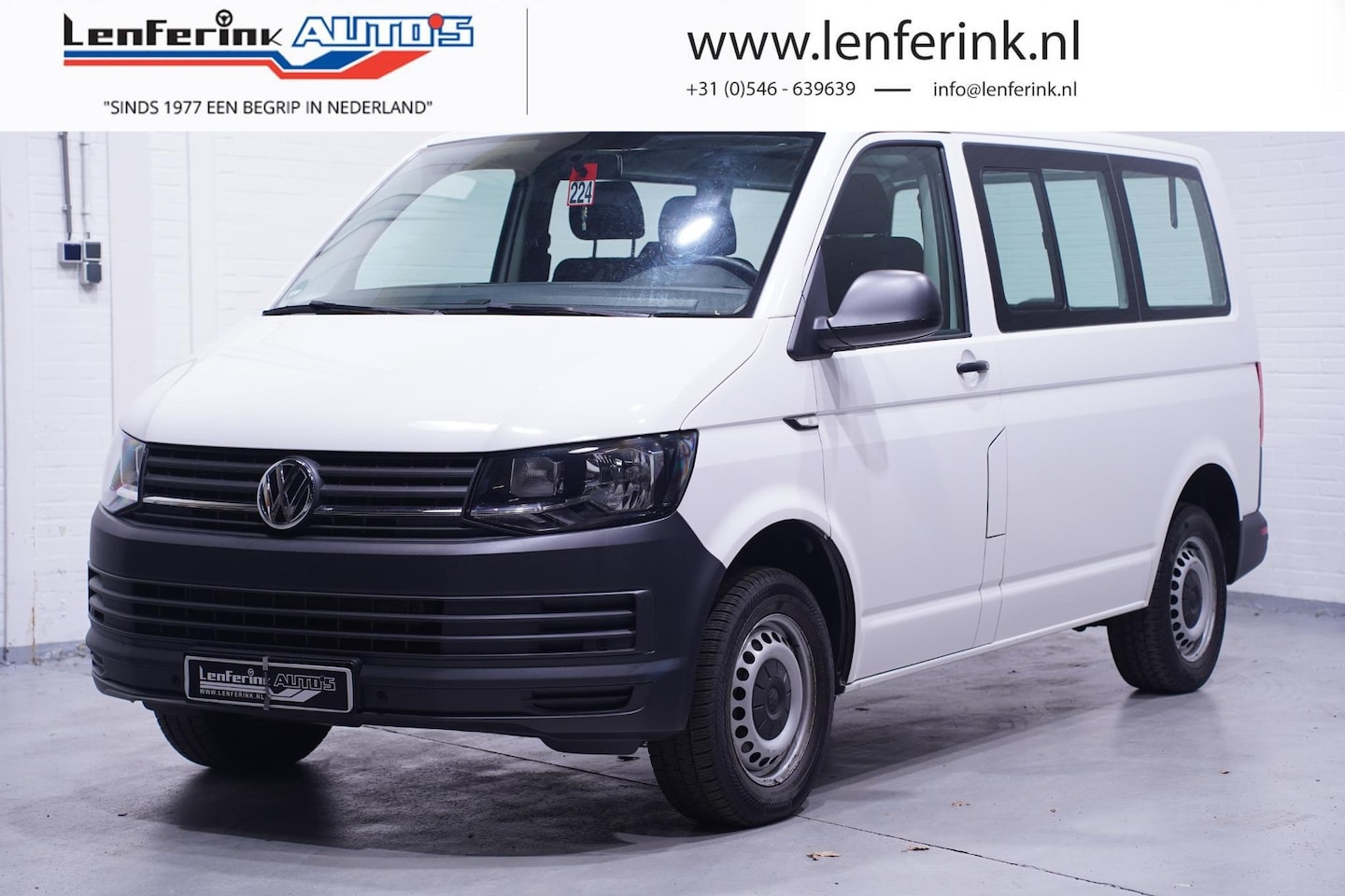 Volkswagen Transporter - 2.0 TDI 150 pk DSG Aut. L1H1 Windowvan Airco, Cruise Control, Trekhaak 2.500 kg, PDC V+A, - AutoWereld.nl