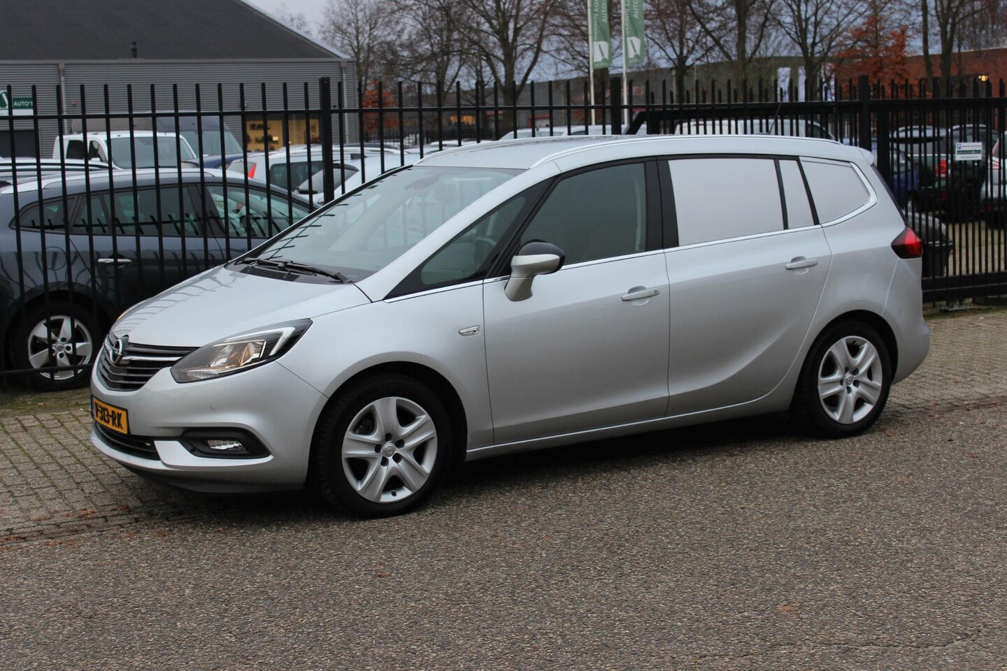 Opel Zafira Tourer - 1.6 CDTI Grijs Kenteken! - AutoWereld.nl