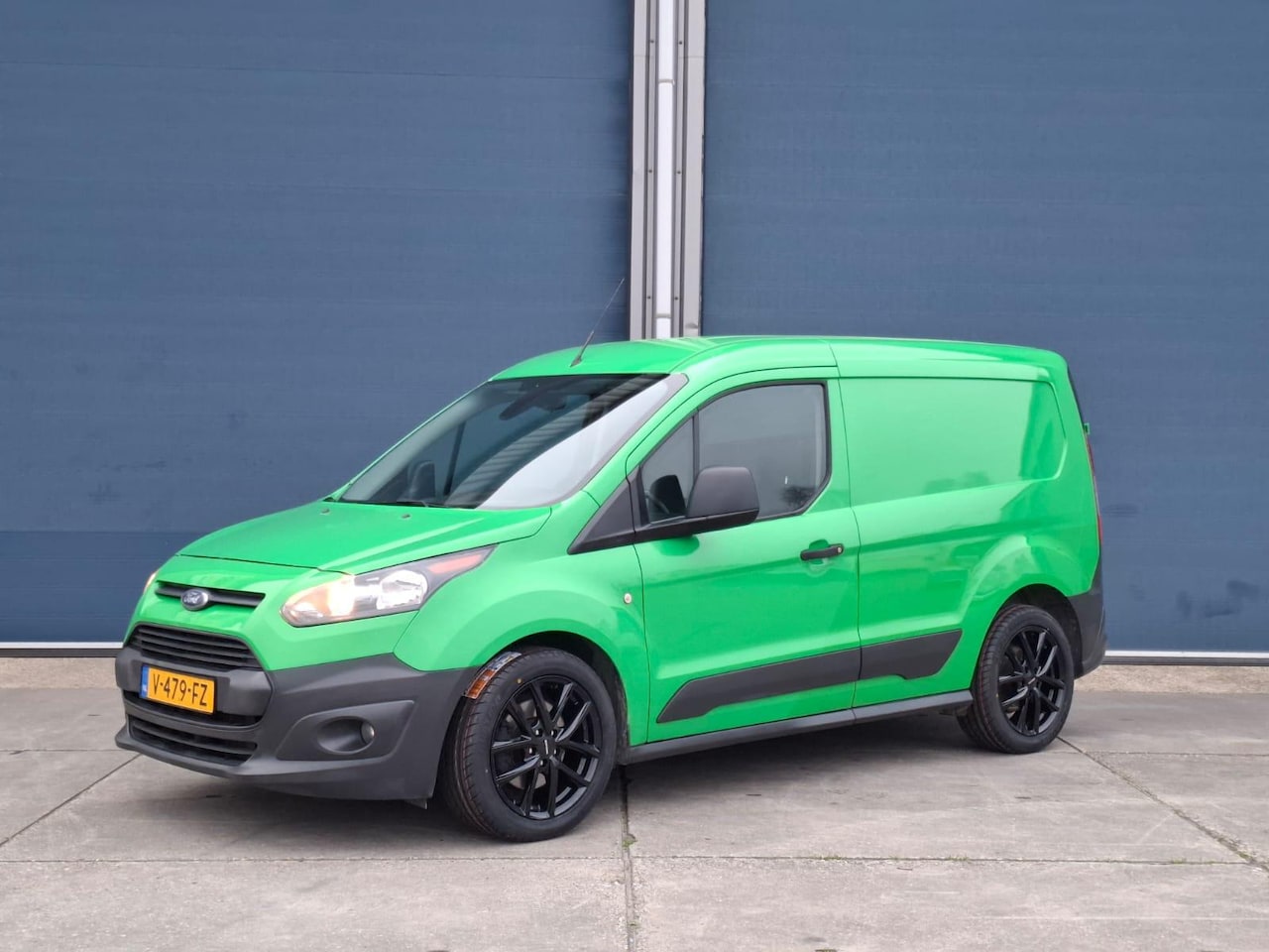 Ford Transit Connect - 1.5 TDCI L1 Trend HP Start & Stop AIRCO / CRUISE CONTROLE / NAVI / EURO 6 / CAMERA - AutoWereld.nl